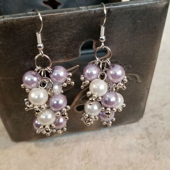 Edgy Bali Style Glass Grape Bunch Dotted Accent Purple White Silver Earrings - Picture 3 of 6